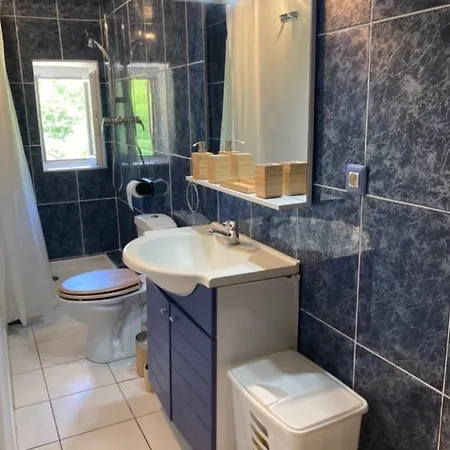 Dans Joli Village D'annot * Annot