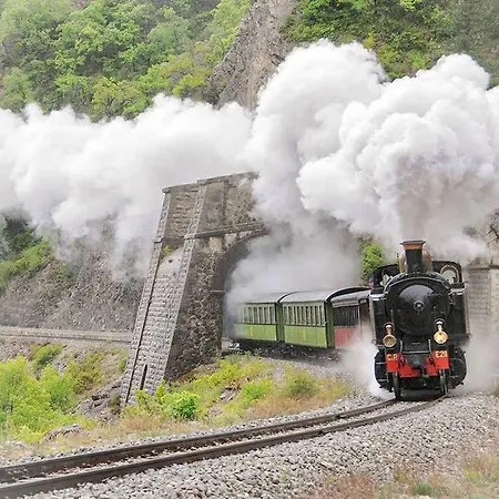 Dans Joli Village D'annot